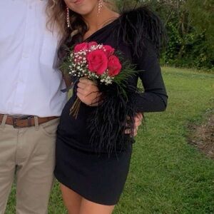 black homecoming dress, sparkles on sleeve& belt, feathers on sleeve & shoulder